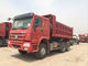 10の車輪および18m3容量の赤い色336hp Sinotruk Howoのダンプ トラック