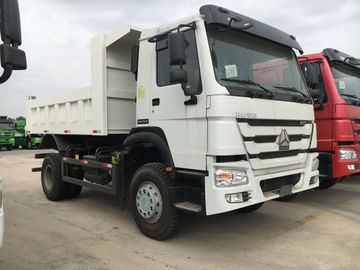 中間の上昇システムのための白い20-30T Sinotruk 4x2の専門の頑丈なダンプ トラック6の荷車引き